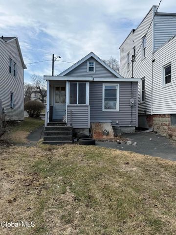 267 Broadway, Menands, NY 12204