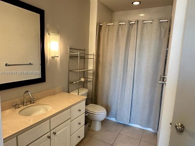 2001 Biscayne Blvd 3511, Miami, FL 33137