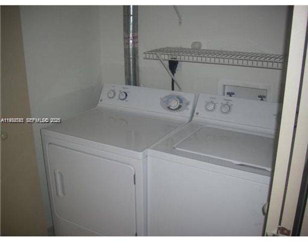 2001 Biscayne Blvd 3511, Miami, FL 33137