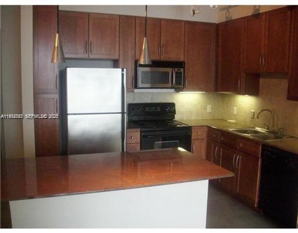 2001 Biscayne Blvd 3511, Miami, FL 33137