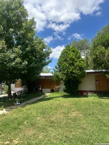 135 SAVANNAH DR, San Antonio, TX 78213