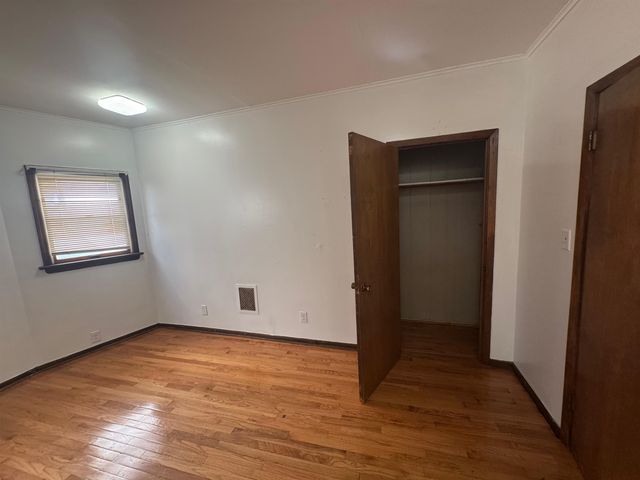 68 DANFORTH AVE, Jc, Greenville, NJ 07304