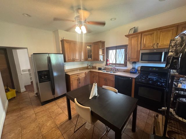 68 DANFORTH AVE, Jc, Greenville, NJ 07304