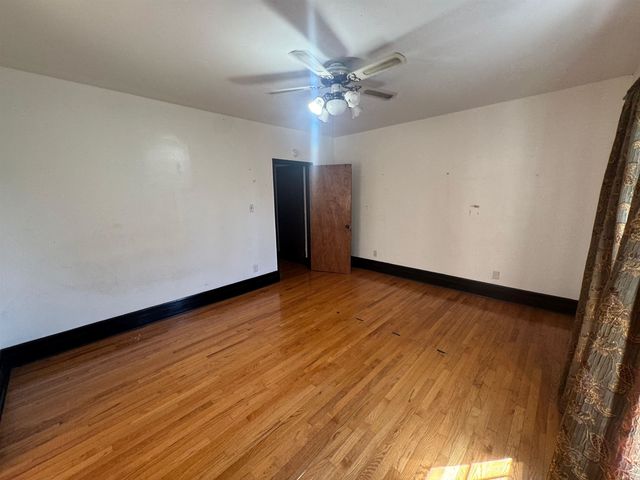 68 DANFORTH AVE, Jc, Greenville, NJ 07304