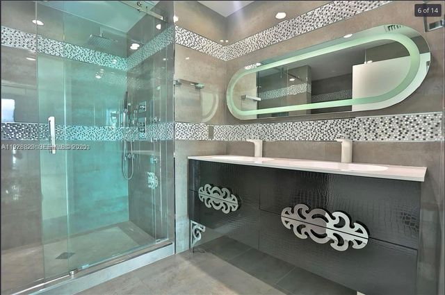 90 SW 3rd St 3604, Miami, FL 33130