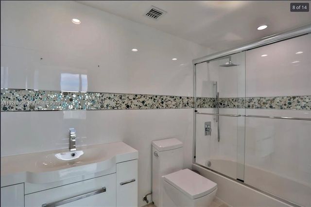 90 SW 3rd St 3604, Miami, FL 33130