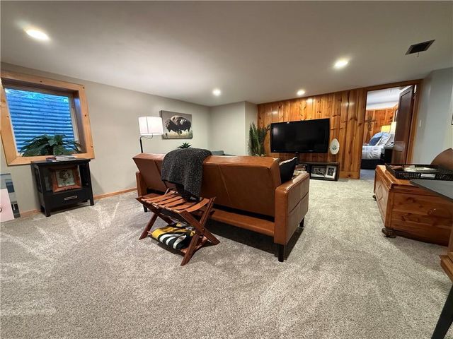 548 W 4th Street, New Richmond, WI 54017