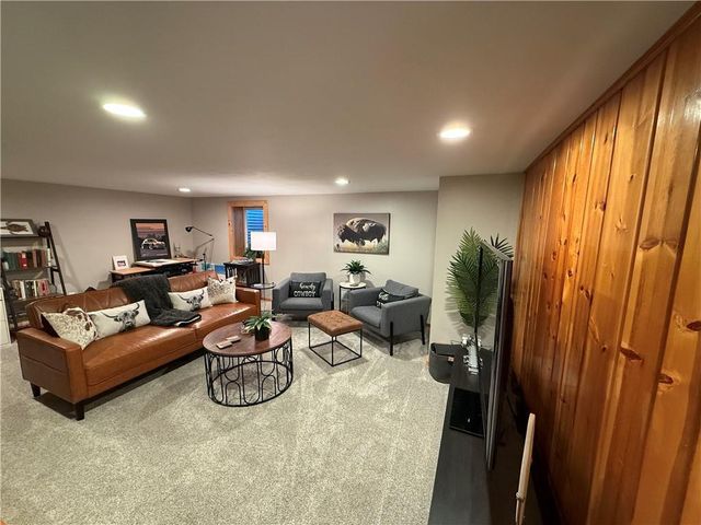 548 W 4th Street, New Richmond, WI 54017