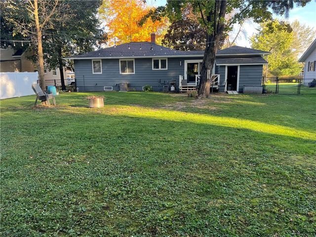 548 W 4th Street, New Richmond, WI 54017