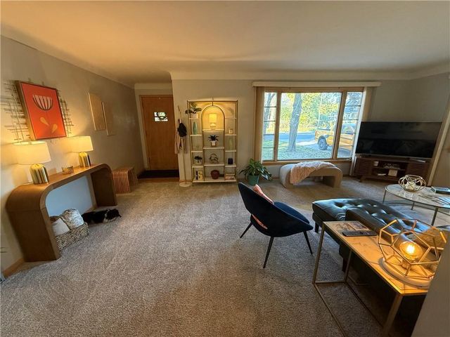 548 W 4th Street, New Richmond, WI 54017