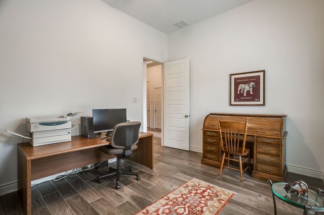 5705 Pope Creek Road, Fort Worth, TX 76126