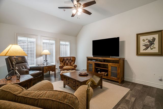 5705 Pope Creek Road, Fort Worth, TX 76126