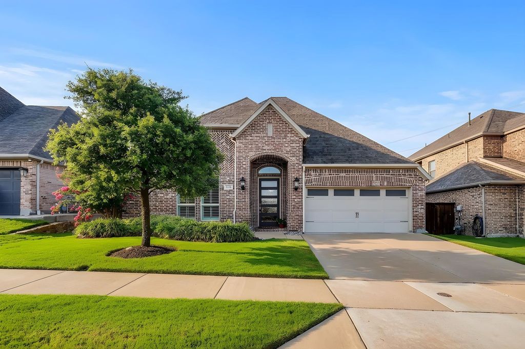 5705 Pope Creek Road, Fort Worth, TX 76126