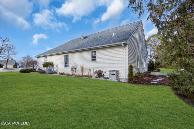 3229 Flagstone Court, Toms River, NJ 08755