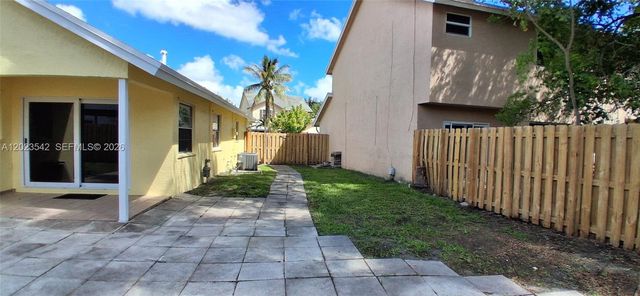 3277 NW 123rd Ave 1, Sunrise, FL 33323