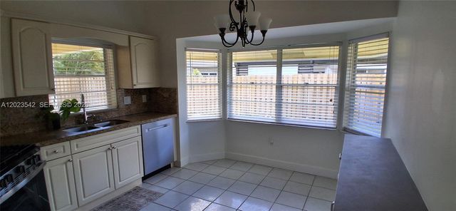 3277 NW 123rd Ave 1, Sunrise, FL 33323