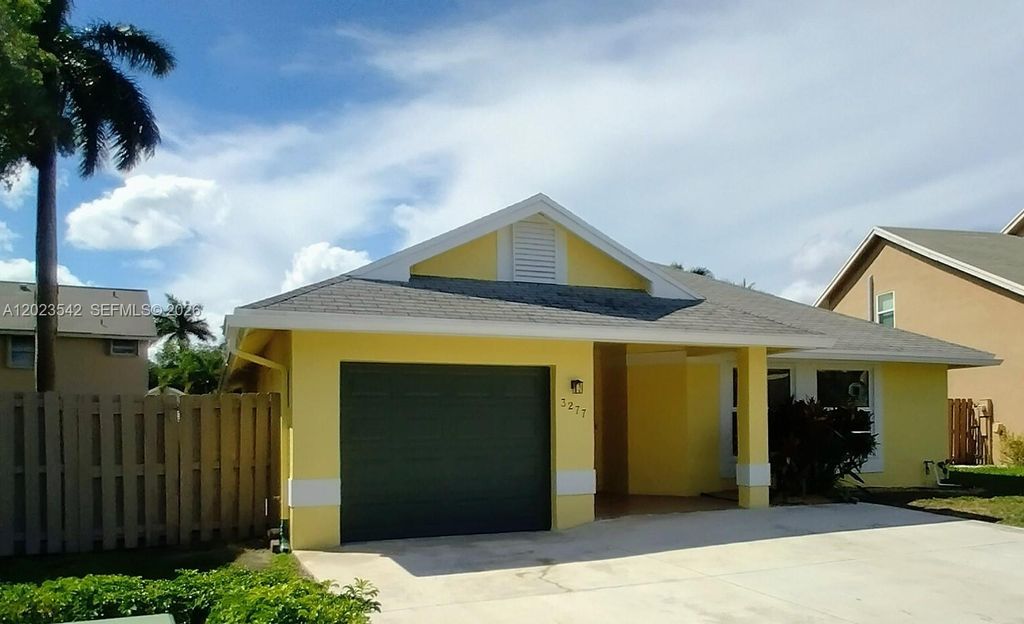 3277 NW 123rd Ave 1, Sunrise, FL 33323