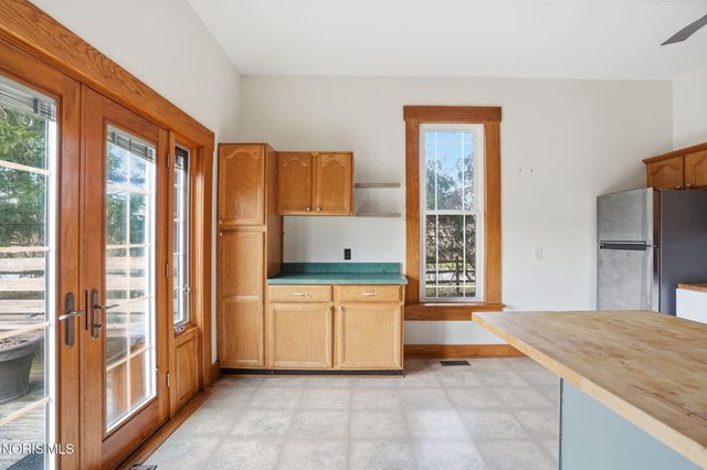 12609 County Road 216, Findlay, OH 45840