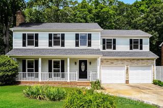 2331 Hunters Bluff Drive, Matthews, NC 28105