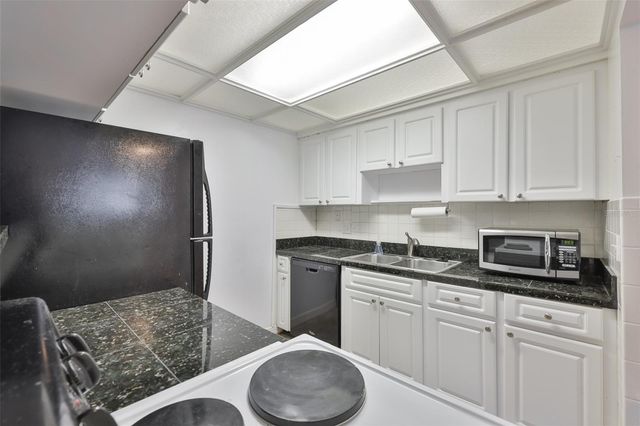 4315 AEGEAN DRIVE 102C, Tampa, FL 33611