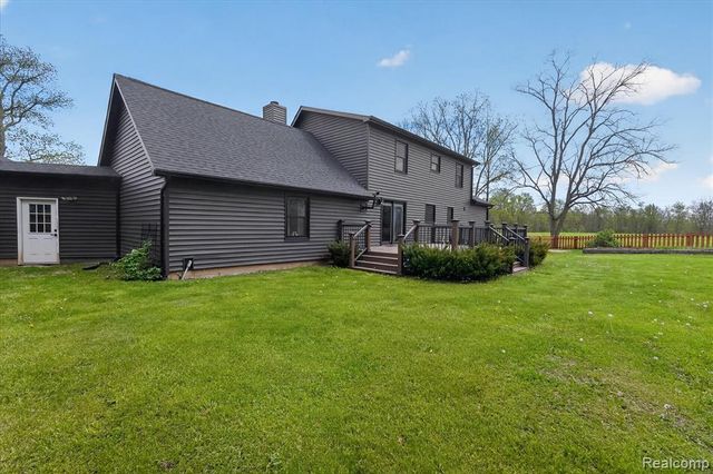 5640 Fowlerville Road, Fowlerville, MI 48836