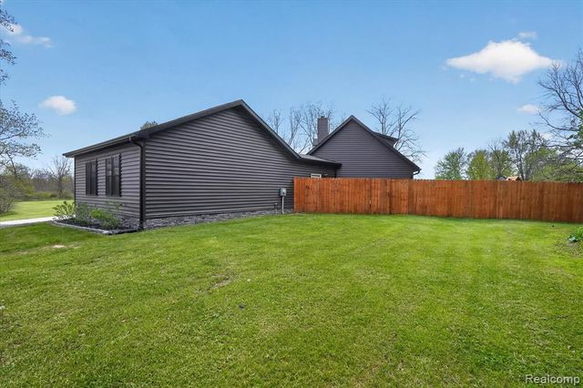 5640 Fowlerville Road, Fowlerville, MI 48836