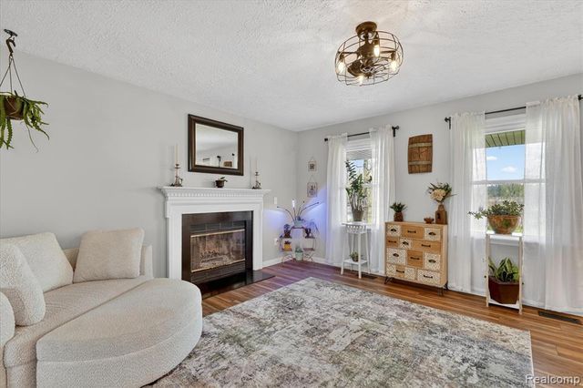 5640 Fowlerville Road, Fowlerville, MI 48836