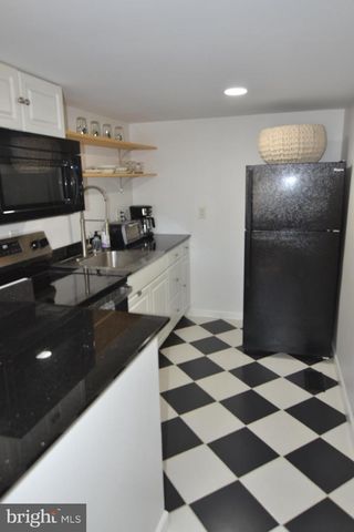 1410 W LOCUST ST, York, PA 17404