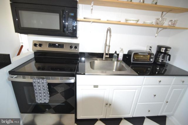 1410 W LOCUST ST, York, PA 17404