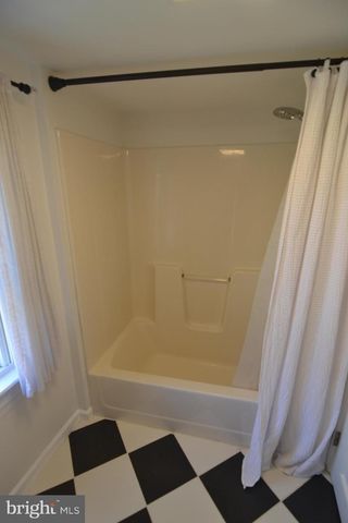 1410 W LOCUST ST, York, PA 17404