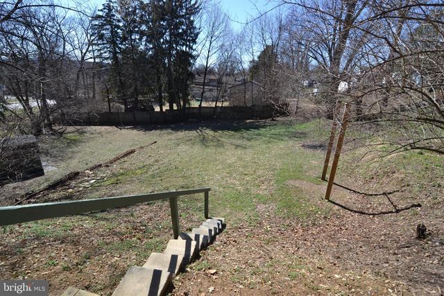 1410 W LOCUST ST, York, PA 17404