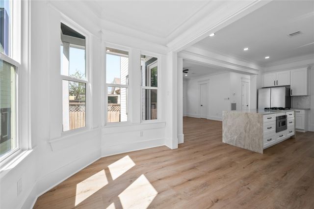 501D Cordell St Street, Houston, TX 77009