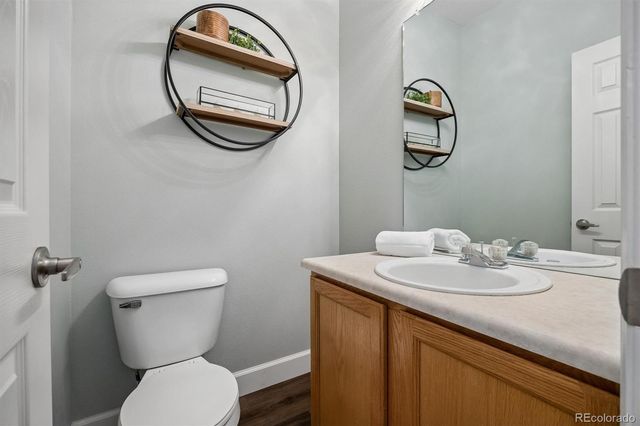 9653 W Chatfield Avenue B, Littleton, CO 80128