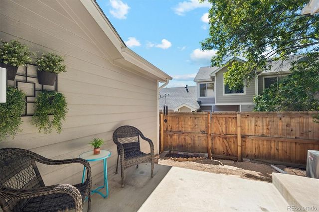 9653 W Chatfield Avenue B, Littleton, CO 80128