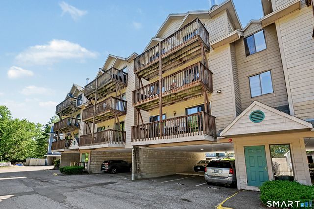 97 Richards Avenue F15, Norwalk, CT 06854