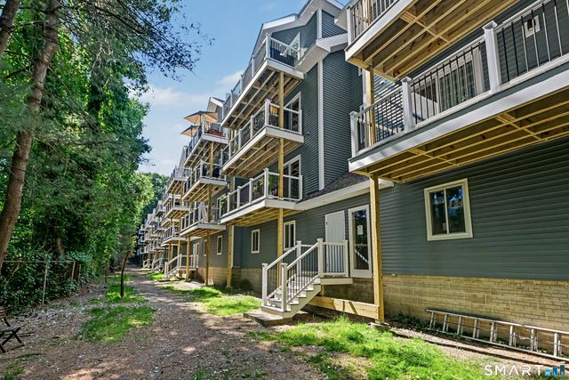 97 Richards Avenue F15, Norwalk, CT 06854
