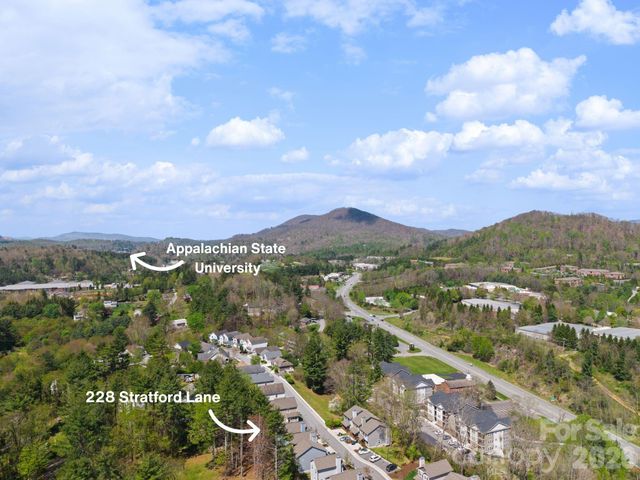 228 Stratford Lane, Boone, NC 28607