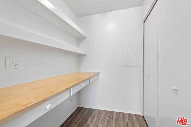 1340 S Beverly Glen Boulevard 313, Los Angeles, CA 90024