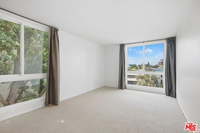 1340 S Beverly Glen Boulevard 313, Los Angeles, CA 90024