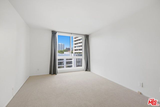 1340 S Beverly Glen Boulevard 313, Los Angeles, CA 90024
