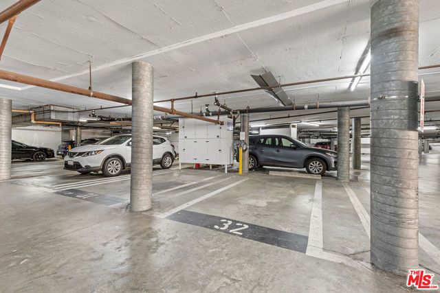 1340 S Beverly Glen Boulevard 313, Los Angeles, CA 90024