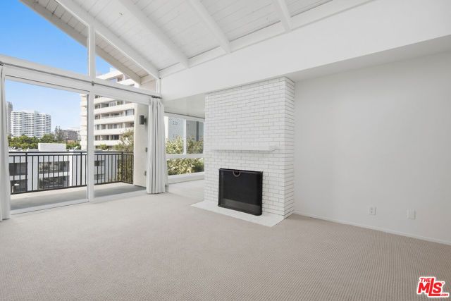 1340 S Beverly Glen Boulevard 313, Los Angeles, CA 90024
