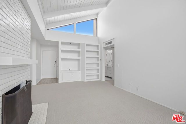 1340 S Beverly Glen Boulevard 313, Los Angeles, CA 90024