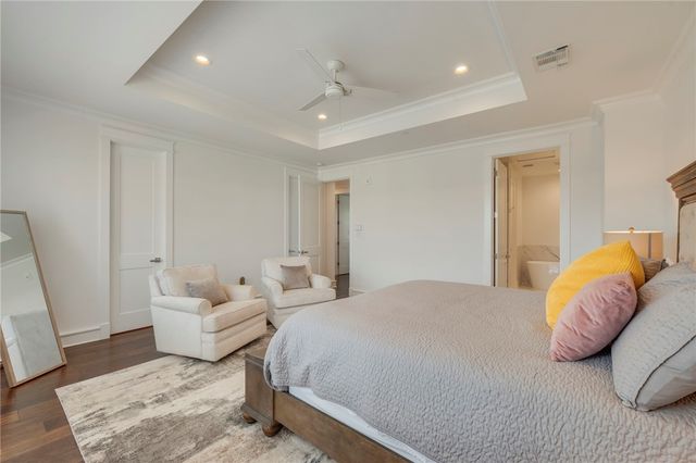 210 Tarrow Street, College Station, TX 77840