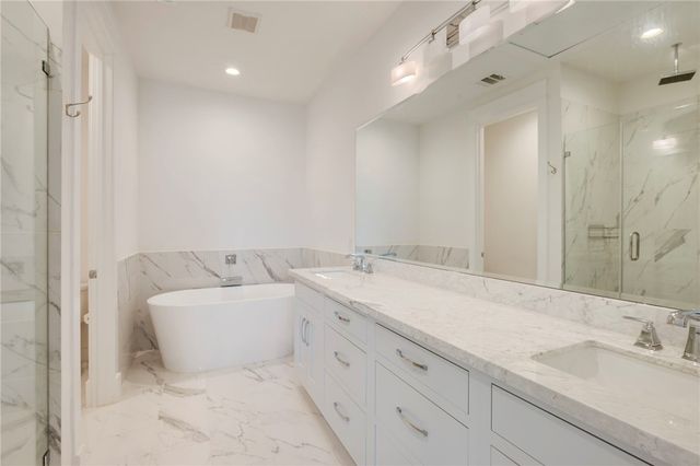210 Tarrow Street, College Station, TX 77840