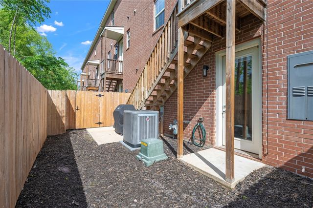 210 Tarrow Street, College Station, TX 77840