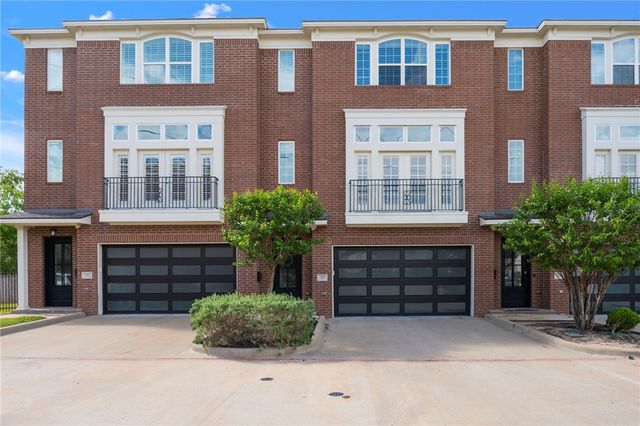 210 Tarrow Street, College Station, TX 77840