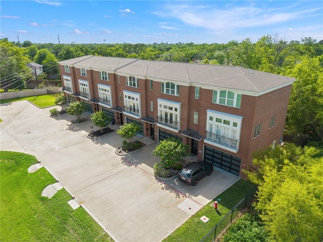 210 Tarrow Street, College Station, TX 77840