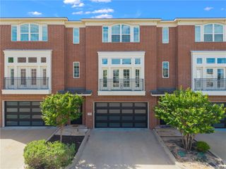 210 Tarrow Street, College Station, TX 77840