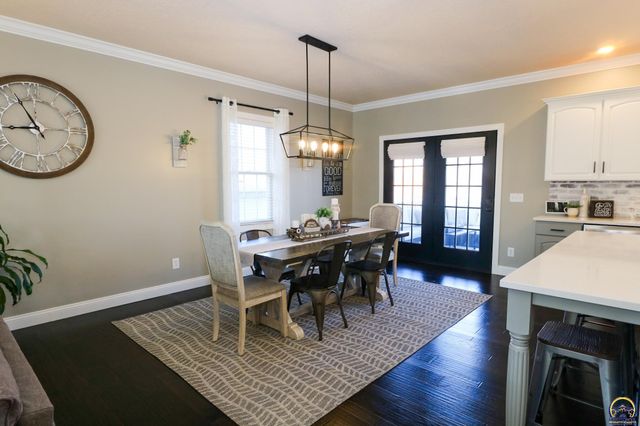 2225 Mt Vernon Ter, Emporia, KS 66801